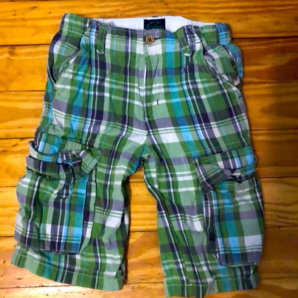 Good condition boys Mini Boden shorts size 8